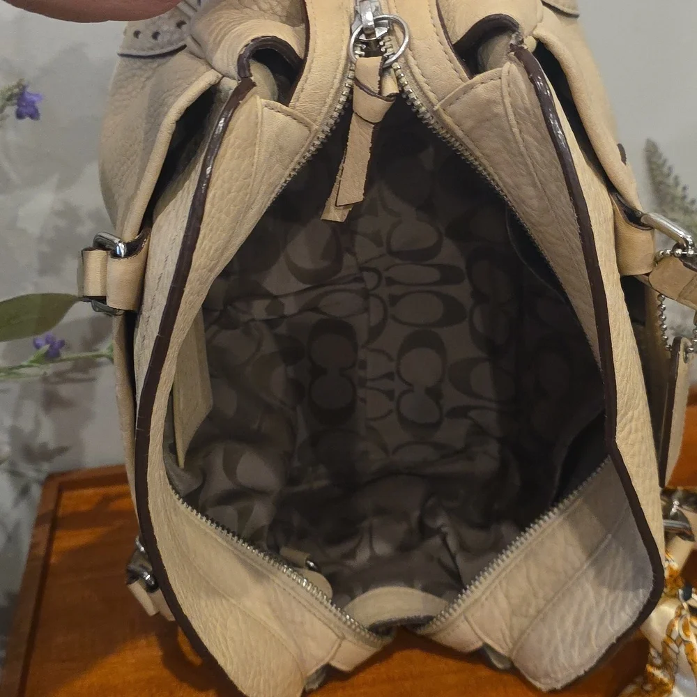 Coach authentic vintage